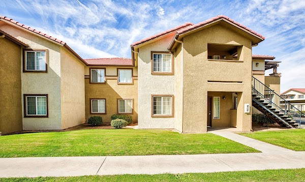 Village Oaks Apartments apartments in Victorville, CA