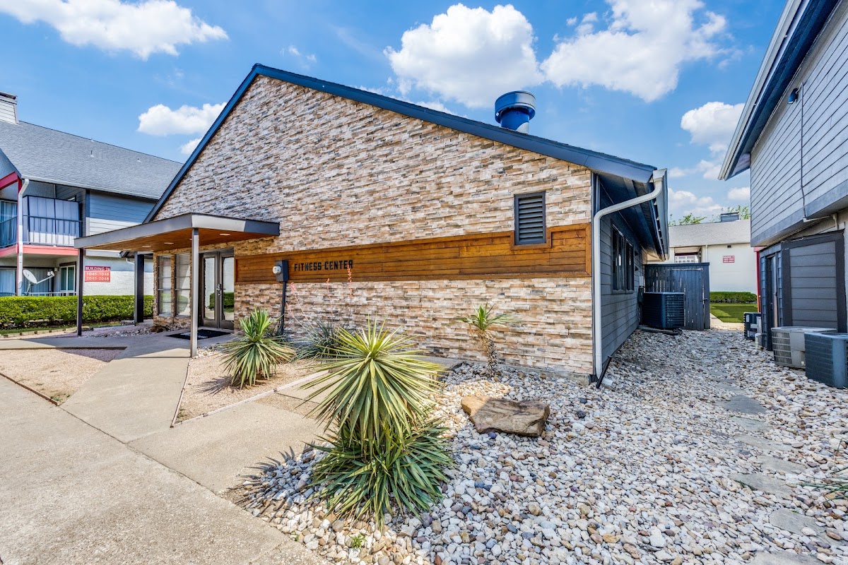 District at Midtown apartments in Dallas, TX