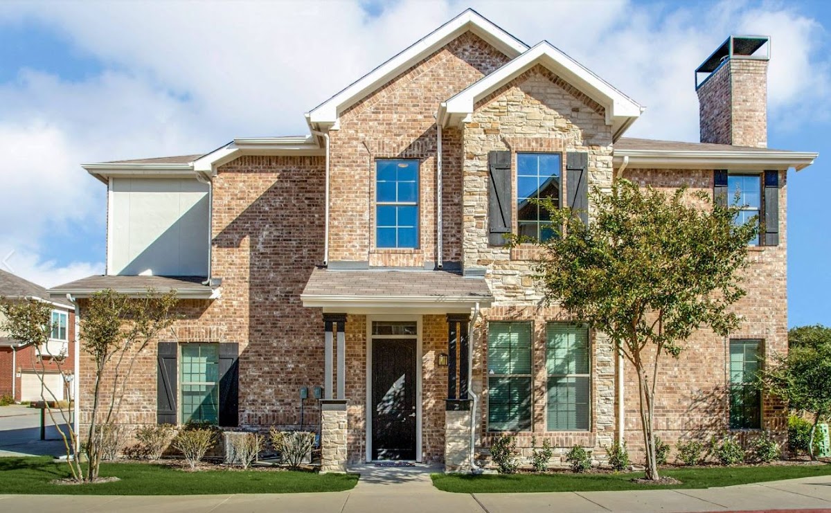 Parkside Towns apartments in Richardson, TX