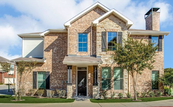 Parkside Towns apartments in Richardson, TX