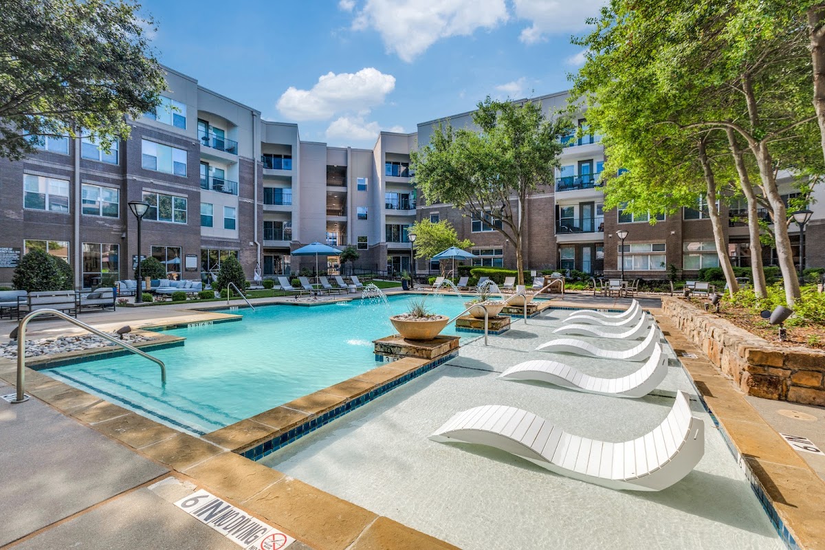 Galatyn Station apartments in Richardson, TX
