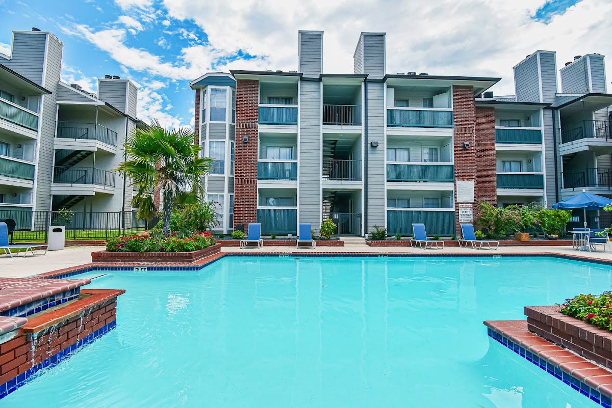 CenterPoint Apartments apartments in Dallas, TX