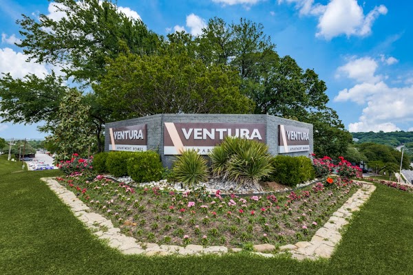 The Ventura apartments in Arlington, TX