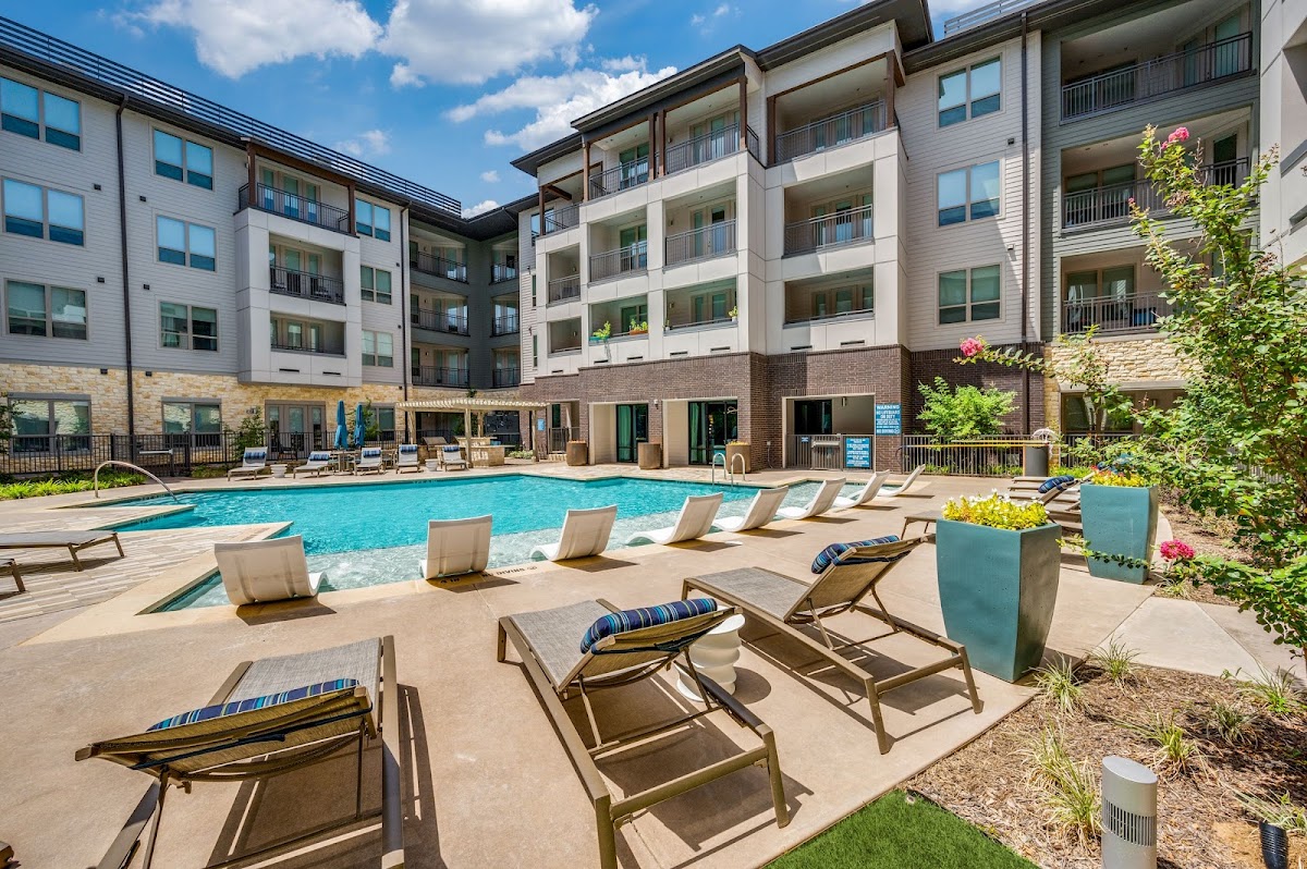 Merit apartments in Addison, TX